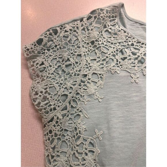 Sundance top aqua with open lace accent sz XS - Picture 3 of 4